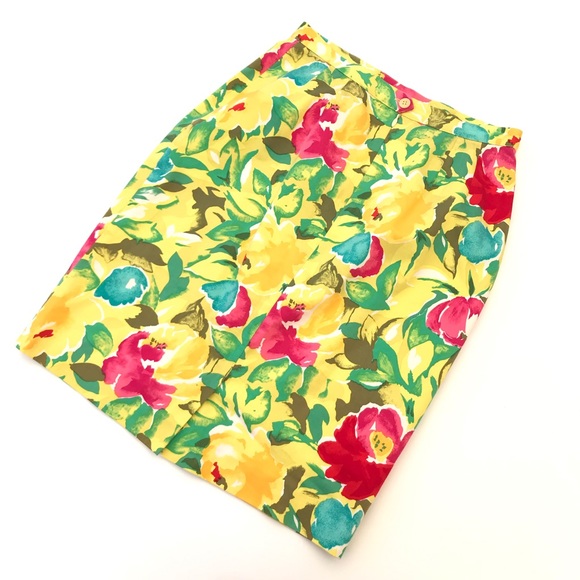 Adrienne Vittadini Yellow Water Color Floral Skirt - Picture 3 of 6
